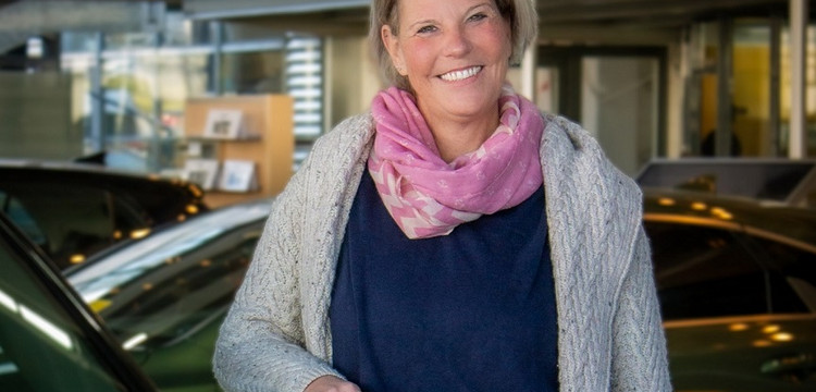 Alexandra  Baldsiefen, Service-Assistenz