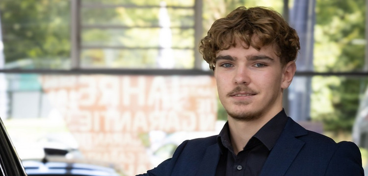 Mika Baldsiefen, Kfm. Auszubildender